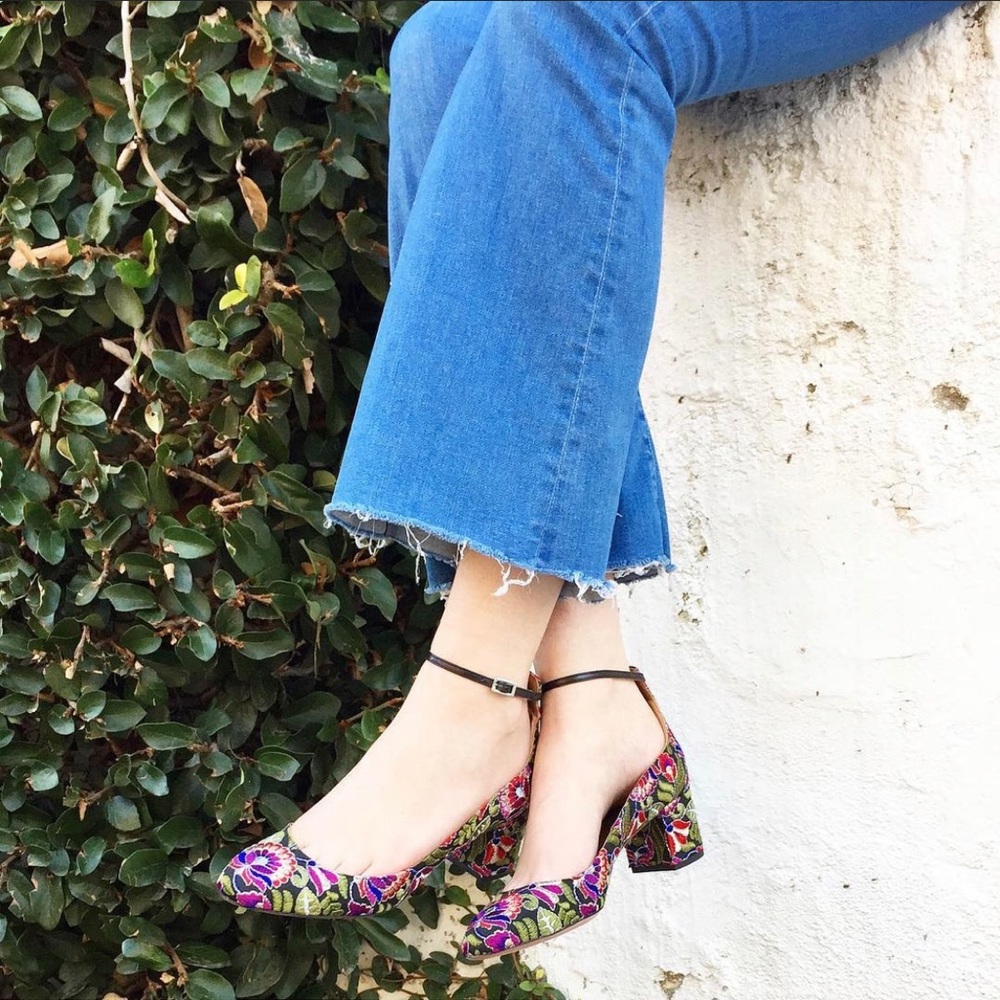 Aquazzura Embroidered Alix Pumps (EU 38.5)